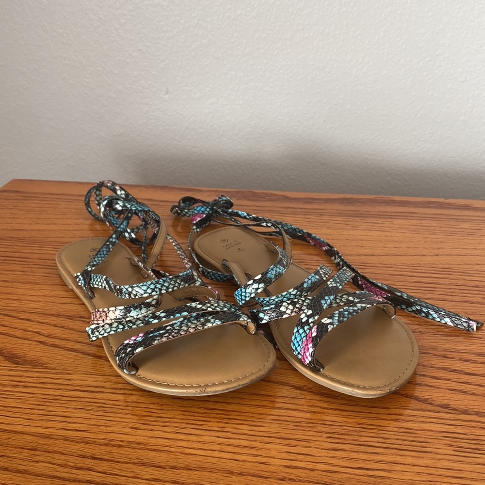 Call It Spring Wrap Around Flat Sandals Vegan Multicolor Size 8.5 - Picture 2 of 9